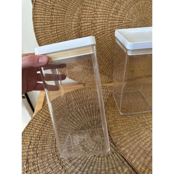 Set of two tall Rectangular sealable food storage - Picture 3 of 7